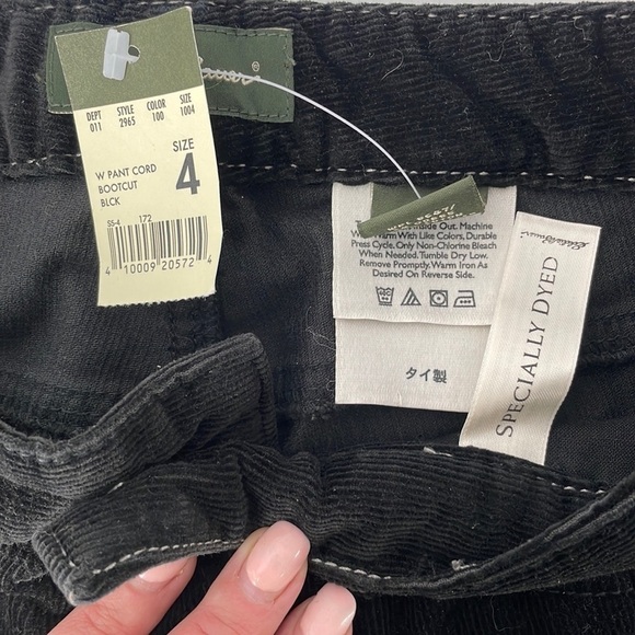 EDDIE Bauer corduroy pants bootcut cords pants outdoors minimalist NWT sz 4 - Picture 4 of 9